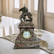 Каминные часы «Георгий Победоносец» из креноида — оригинальный подарок — фотография 1
