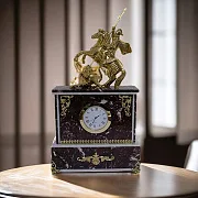 Каминные часы «Георгий Победоносец», 180×65×270 мм — необычный подарок — фотография 1