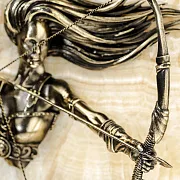 Картина «Лучница» на ониксе — красивый подарок — фотография 2