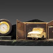 Винтажные настольные часы «Авторемонт» — необычный подарок — фотография 2