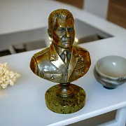 Бюст «Шойгу С.К.» из бронзы — красивый подарок — фотография 1